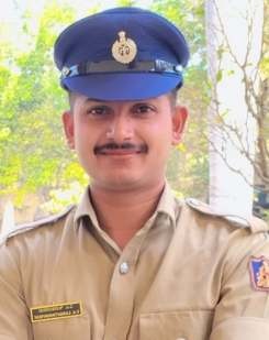 Yashavantharaj A V